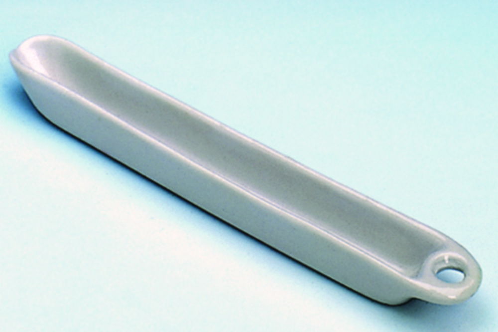 Incinerating boats, porcelain, with loop handle Incinerating boats, porcelain, with loop handle