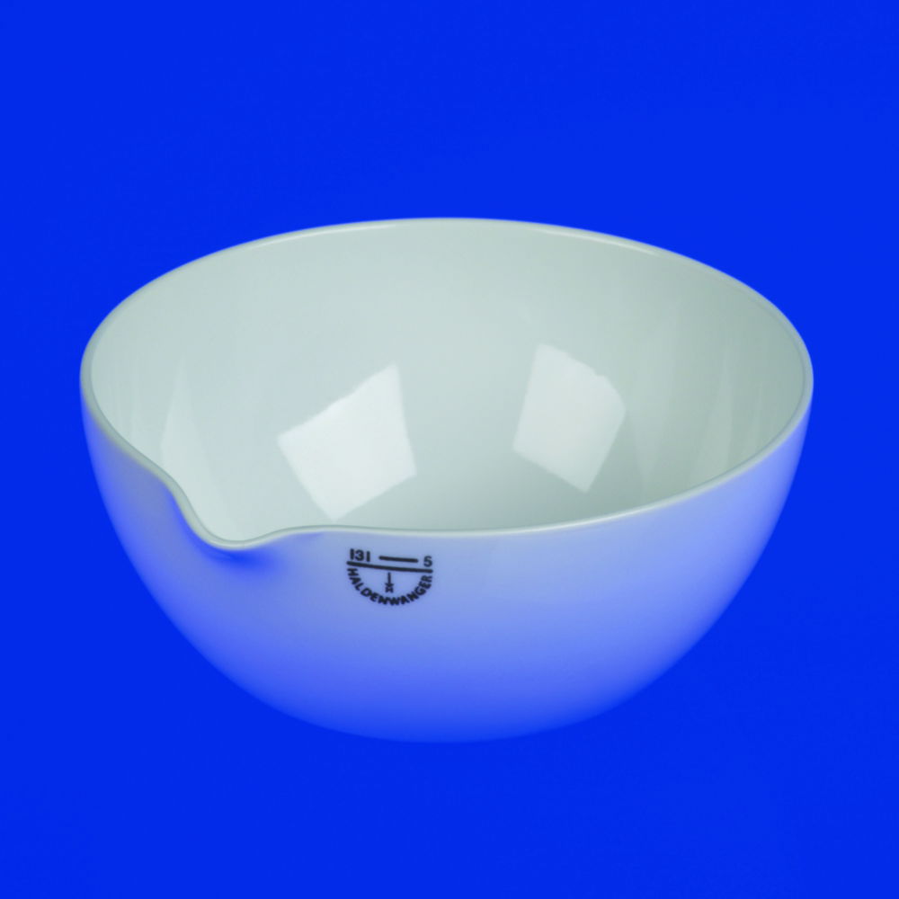 Evaporating basins, porcelain, with spout, round bottom Evaporating basins, porcelain, with spout, round bottom